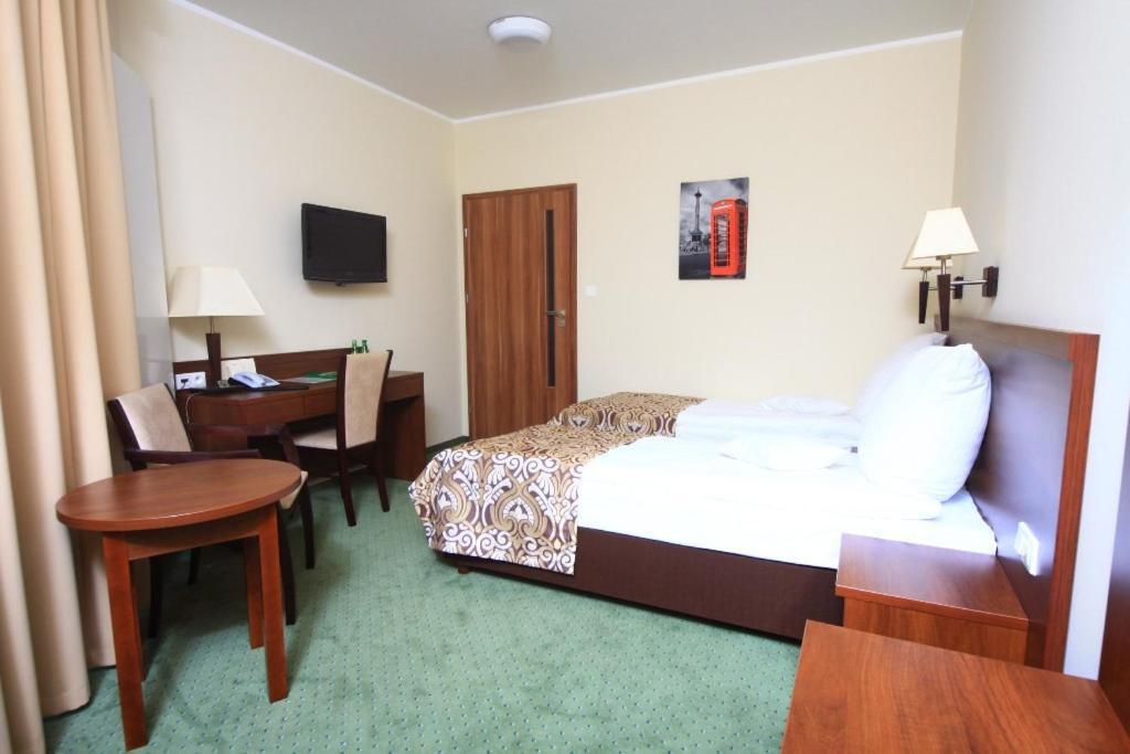 Hotel Zielony Poznań Esterno foto