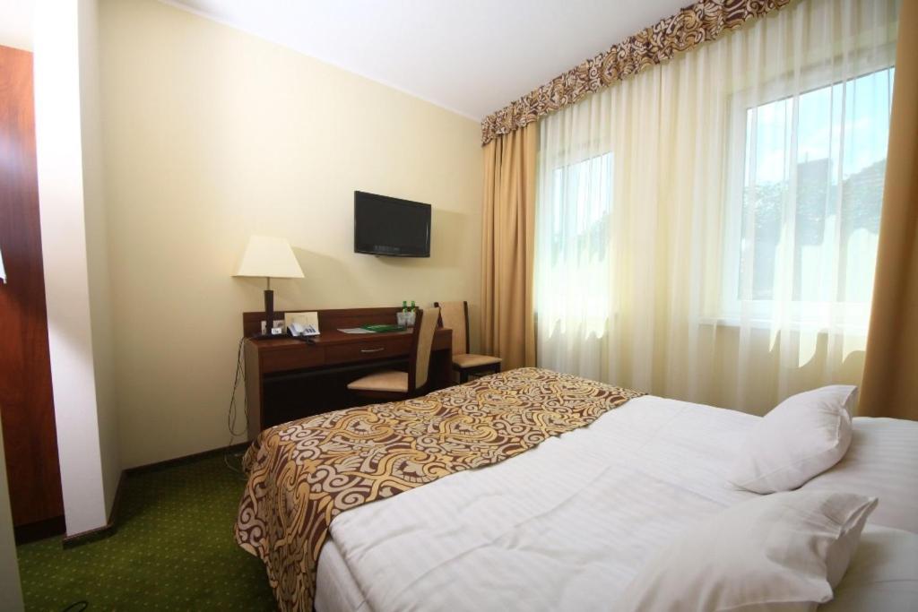 Hotel Zielony Poznań Esterno foto