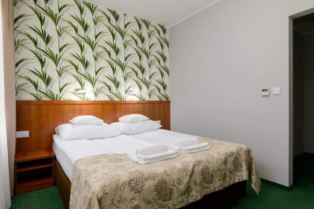 Hotel Zielony Poznań Esterno foto