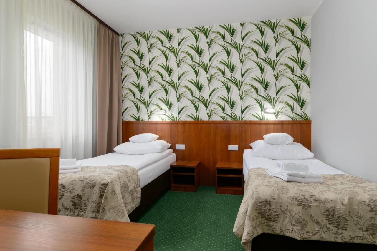 Hotel Zielony Poznań Esterno foto