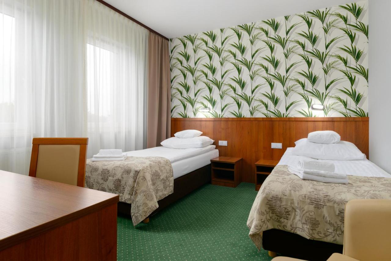 Hotel Zielony Poznań Esterno foto