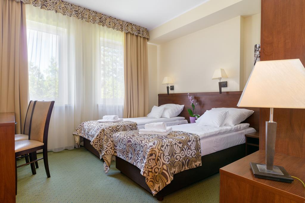 Hotel Zielony Poznań Esterno foto
