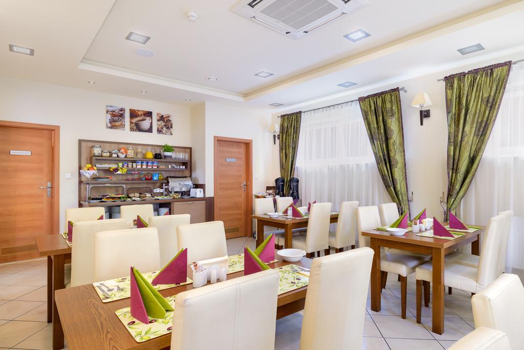 Hotel Zielony Poznań Esterno foto