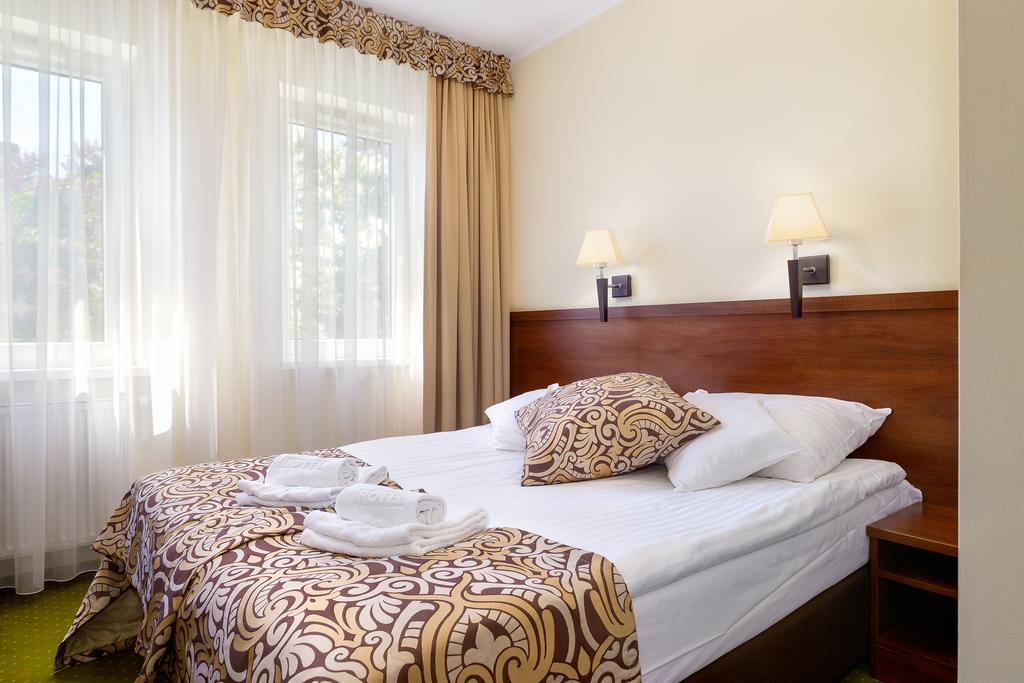 Hotel Zielony Poznań Esterno foto