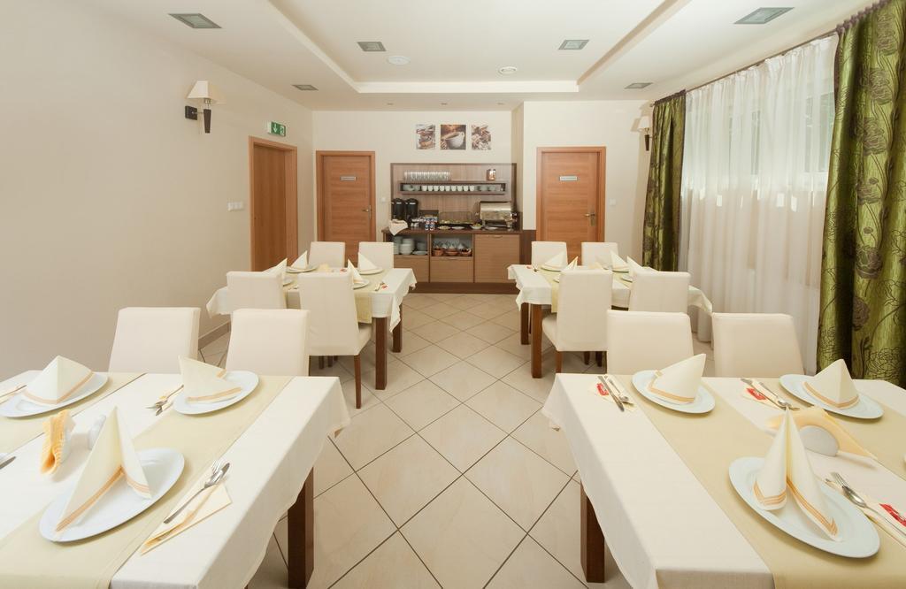 Hotel Zielony Poznań Esterno foto
